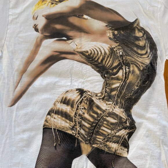 Madonna “The Celebration Tour” 2023–2024 Tee — Gold Corset Graphic — Size M - Picture 2 of 5